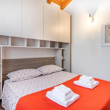 Casenuove Viletta Indipendente A 10 Min Da Parma Apartment *